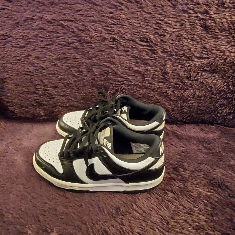 Nike Black and White Sneakers